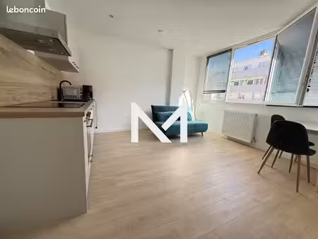 studio 1 pièce 22 m²