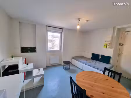 studio 16m2 meublé proche tram b / universités