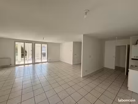 appartement 4 pièces 121 m²
