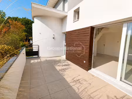 saint-marc-sur-mer - t2 duplex avec terrasse de 18 m² et stationnement privatif