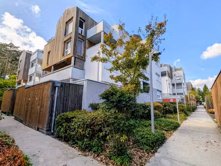 appartement t2 avec grande terrasse plein sud