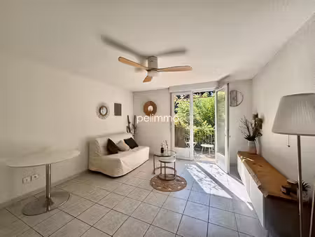 salon de provence - studio terrasse - parking - meuble - 25.24 m2