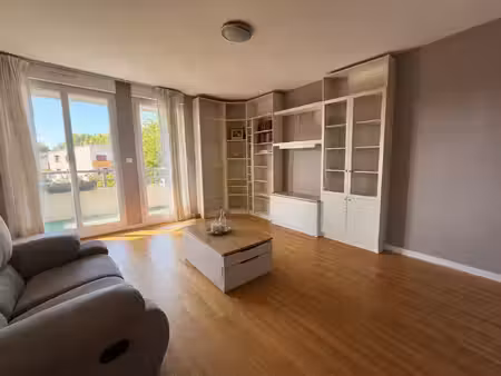 centre ville jolimont t3 68 m2 avec terrasse et 2 parkings