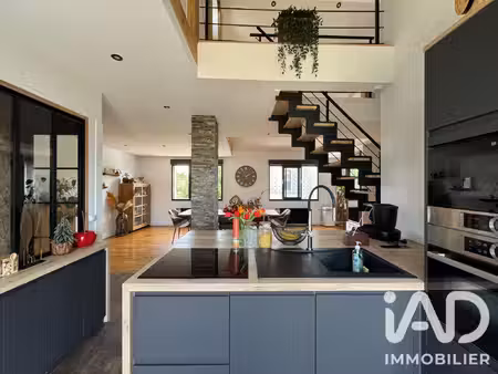 vente maison traditionnelle 8 pièces