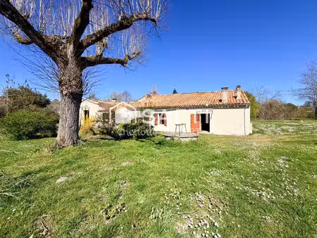 maison 3 chambres jardin et gite à rénover