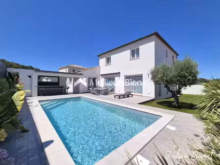 villa 4 faces 135m²