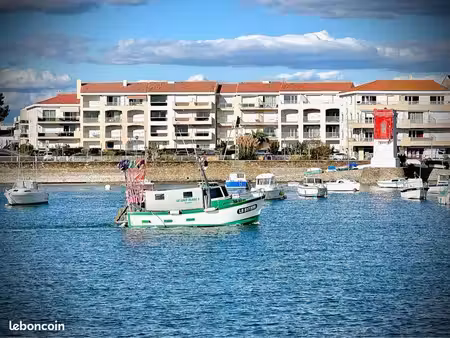 saint-gilles-croix-de-vie – vue mer et entrée du port royal