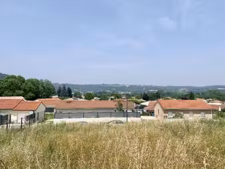 terrain constructible viabilisé à vendre