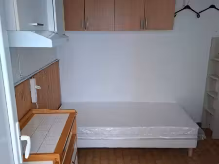 studio meublé gare de creil 10 m2