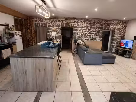 maison. 4 pièces