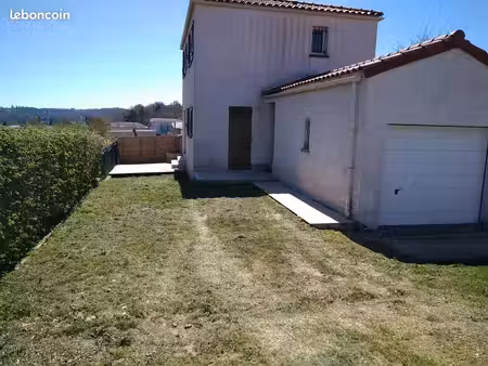 t4 avec garage et cour