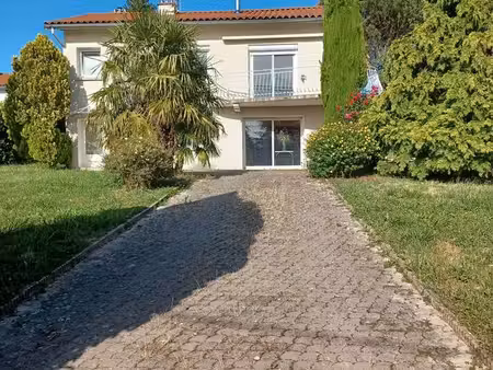 maison individuelle rénovée 130 m² – quartier résidentiel calme – unieux