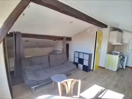 grand studio 25m2 395cc libre septembre ou octobre