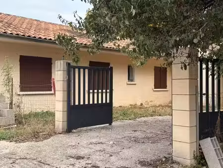 appartement / maison t4 avec 3 chambres en cours d'ameublement