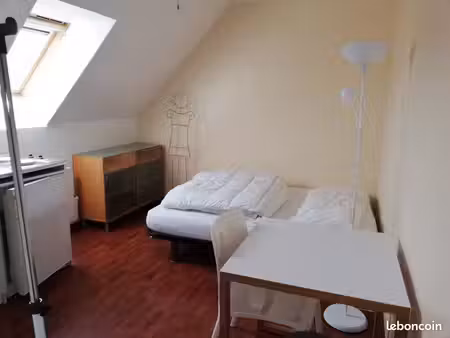 studio pour étudiant(e) à houppeville à proximité de mont-saint-aignan