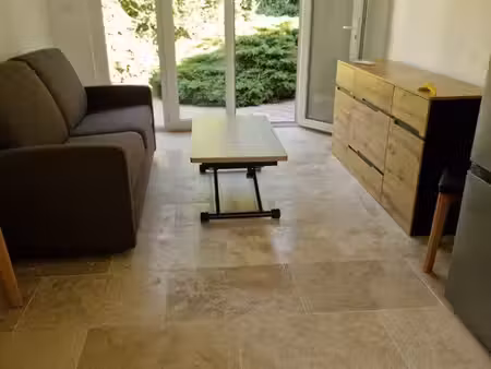 studio 20 m² entièrement rénové et équipé