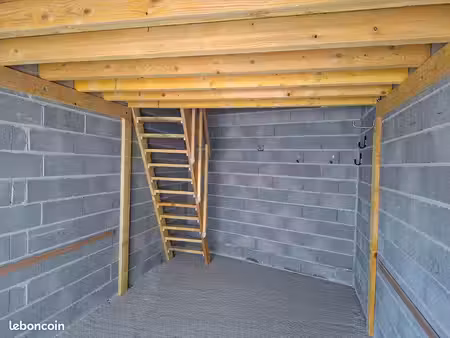garage box 19m2 + 14m2 mezzanine
