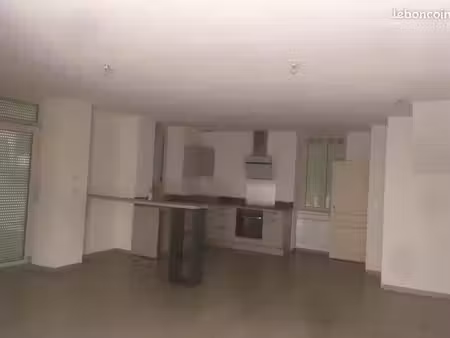maison individuelle à louer à chauffailles