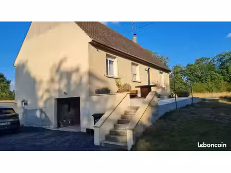 maison de plein pied sur sous sol à louer