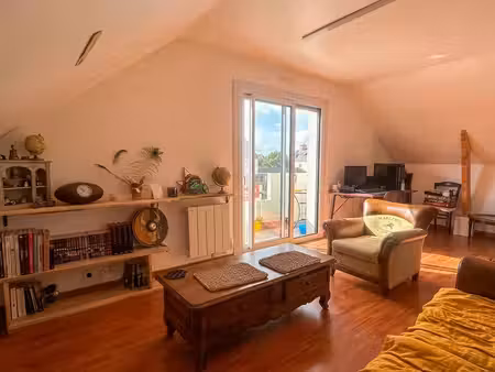 a vendre t2 centre de thouare