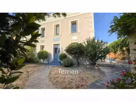 maison bourgeoise avec 5/6 chambres