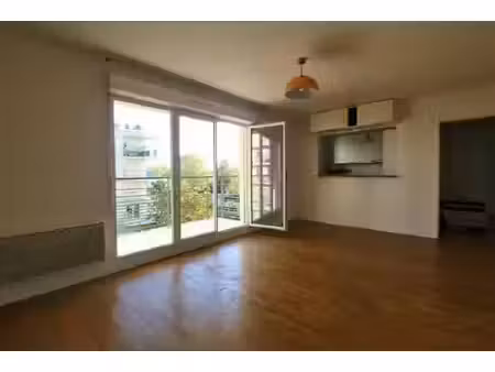 appartement 2 pièces 49 m² à louer le plessis-robinson 92350 ? | era immobilier