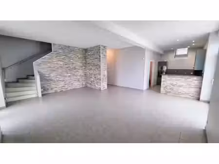 location appartement 5 pièces 151 m² à montaut (09700)