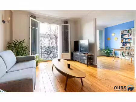 un très beau 3 pièces de près de 61 m² au pied du métro sai