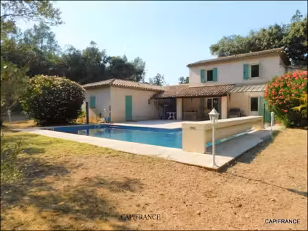 a le val (83143) maison familiale avec piscine  4 chambres  grand garage  terrain naturel 