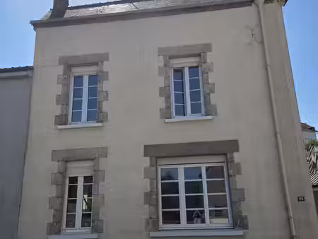 maison montsûrs 3 chambres