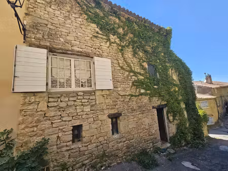 luberon saignon jolie maison de village en pierre de 128 m2