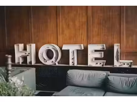 vente hôtel 1687 m² à dinard (35800)  690 000 €