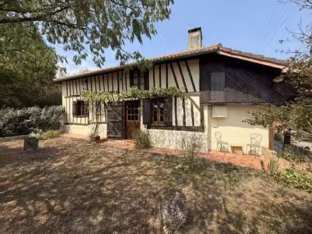 charmante maison de campagne de 90 m²  de type f4 avec jardin clôturé de 1 250 m²