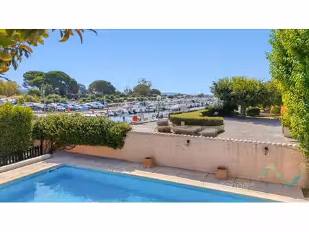 a vendre villa avec piscine pres des plages la londe les maures port de miramar