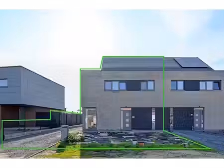 moderne  lichtrijke gezinswoning met 3 slaapkamers nabij groene omgeving !!!