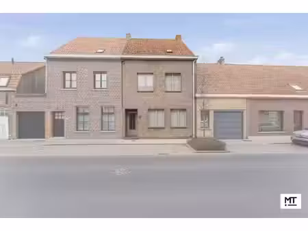 te renoveren woning met 3 slaapkamers (5 mogelijk) en stadstuin in bikschote