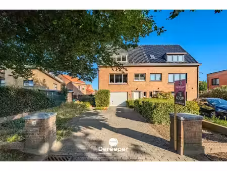 op te frissen halfopen bel-etagewoning met tuin  garage en 4 slaapkamers