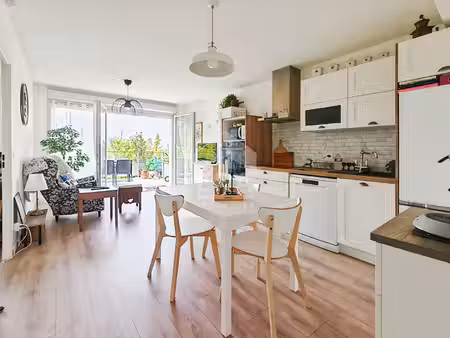 appartement 2 pièces 40 m² à vendre / acheter vitrolles 13127 ? | era immobilier