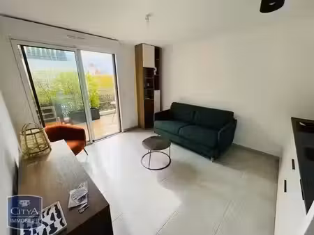 appartement à louer 1 pièce 23.2 m² - sanary-sur-mer (83) - 670€