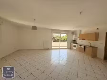 appartement à louer 3 pièces 70.6 m² - chevry (01) - 1 120€