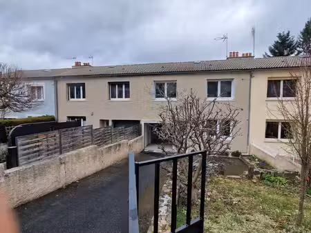 location maison 4 pièces 69m² st julien chapteuil 43260