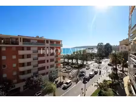 parking à vendre dans petit immeuble récent et bien entretenu  au tout début de la route d