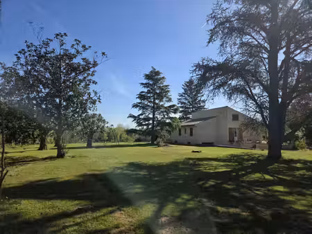 maison avec grand jardin