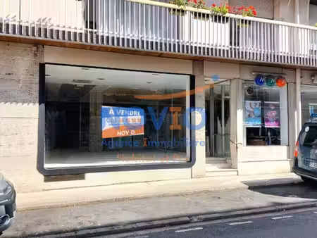 location commerce poitiers 86000 141m²