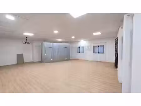 location commerce dissay 86130 128m²