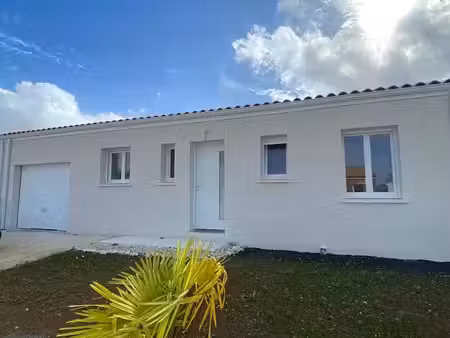 location maison 3 pièces 63.55 m² à semussac (17120)  780 €