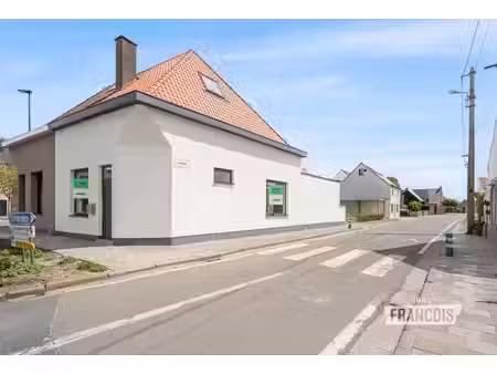 huis te koop in lievegem met 2 slaapkamers