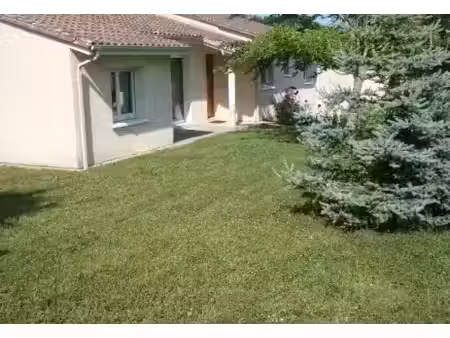 location maison 5 pièces à salleboeuf (33370)  1 400 €