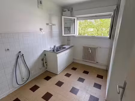 à louer - appartement t3 à auxonne