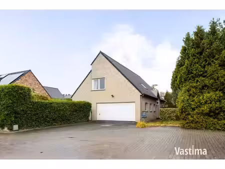 huis te koop in nieuwerkerken met 4 slaapkamers